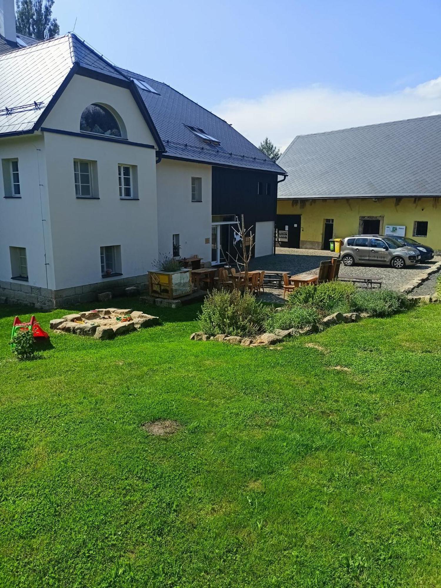 Apartmany Vcelin Brniste Zewnętrze zdjęcie